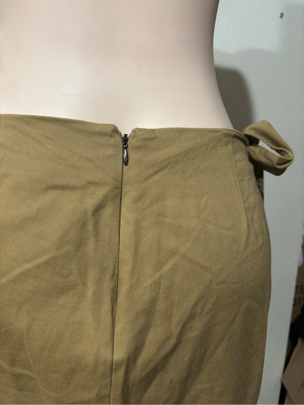 Who What Wear Olive Tie-Waist Ruffle Midi Skirt - Picture 6 of 7